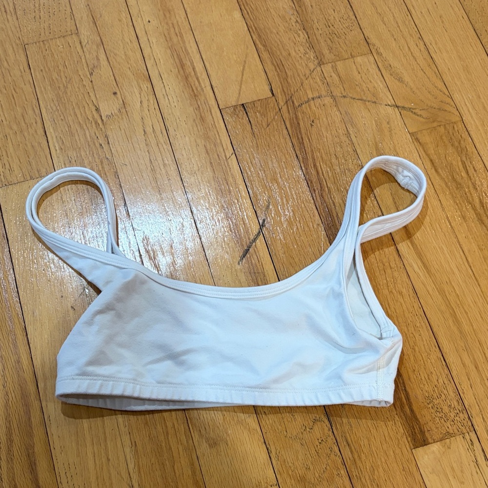 TNA Aritiza Classic Cream Bralette Size Small